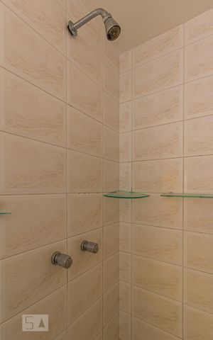 Apartamento para alugar com 87m², 3 quartos e 1 vaga Apartamento para alugar com 87m², 3 quartos e 1 vagaBanheiro da Suíte