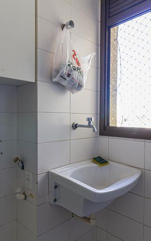 Apartamento para alugar com 87m², 3 quartos e 1 vaga Apartamento para alugar com 87m², 3 quartos e 1 vagaCozinha e Área de Serviço