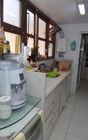 Apartamento à venda com 135m², 4 quartos e 1 vagaCozinha