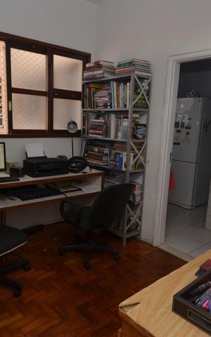 Apartamento à venda com 135m², 4 quartos e 1 vagaEscritório