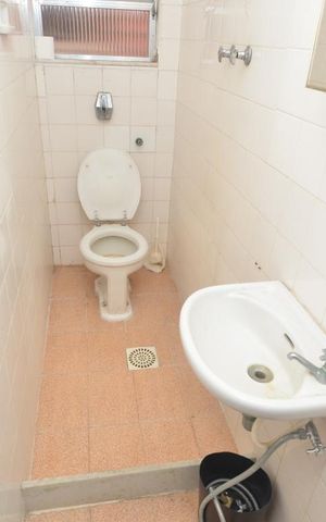 Apartamento à venda com 135m², 4 quartos e 1 vagaBanheiro de Serviço