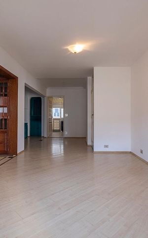 Apartamento à venda com 90m², 2 quartos e 1 vaga Apartamento à venda com 90m², 2 quartos e 1 vagaSala
