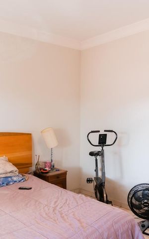 Casa à venda com 230m², 3 quartos e 3 vagas Casa à venda com 230m², 3 quartos e 3 vagasSuíte