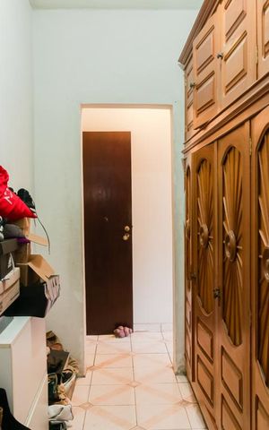 Casa à venda com 230m², 3 quartos e 3 vagas Casa à venda com 230m², 3 quartos e 3 vagasCloset da suíte