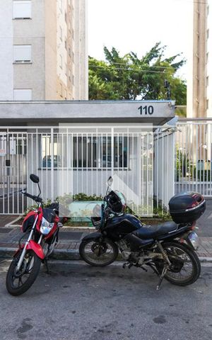 Apartamento à venda com 40m², 2 quartos e sem vaga Apartamento à venda com 40m², 2 quartos e sem vagaFachada