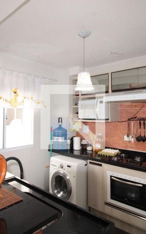 Apartamento à venda com 42m², 2 quartos e 1 vagaCozinha e Área de Serviço