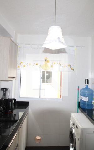 Apartamento à venda com 42m², 2 quartos e 1 vagaCozinha e Área de Serviço