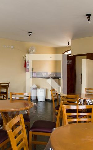 Casa de condomínio à venda com 150m², 3 quartos e 2 vagasSalão de festas 