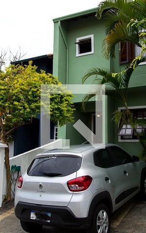 Casa de condomínio à venda com 150m², 3 quartos e 2 vagasGaragem