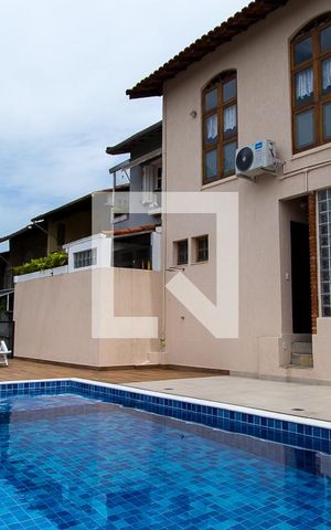 Casa de condomínio à venda com 150m², 3 quartos e 2 vagasPiscina