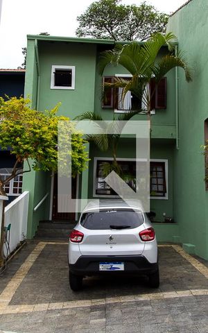 Casa de condomínio à venda com 150m², 3 quartos e 2 vagasFachada da Casa