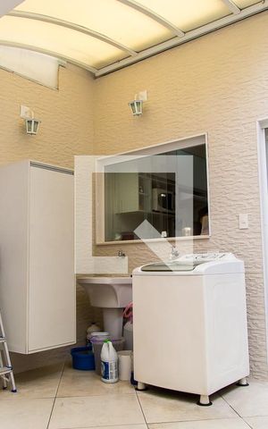 Casa de condomínio à venda com 150m², 3 quartos e 2 vagasQuintal e Área de Serviço