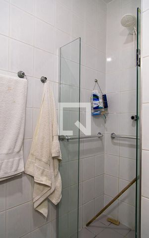 Casa de condomínio à venda com 150m², 3 quartos e 2 vagasBanheiro Social