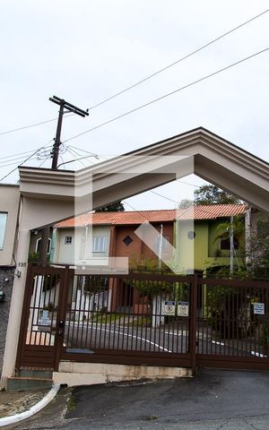Casa de condomínio à venda com 150m², 3 quartos e 2 vagasFachada