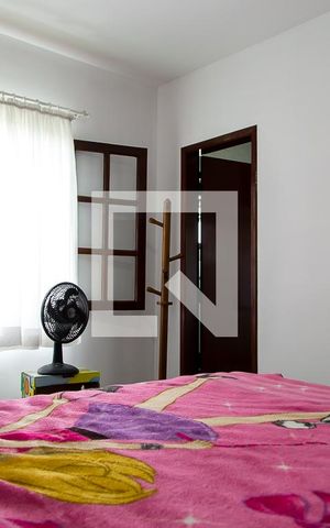 Casa de condomínio à venda com 150m², 3 quartos e 2 vagasSuíte