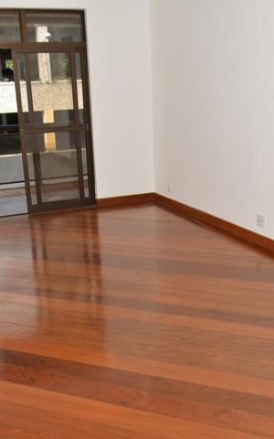 Apartamento à venda com 129m², 4 quartos e 2 vagasSala