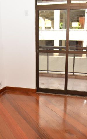 Apartamento à venda com 129m², 4 quartos e 2 vagasQuarto 3