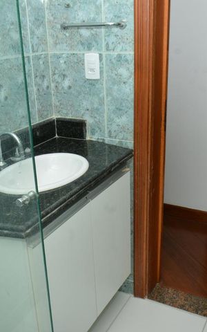 Apartamento à venda com 129m², 4 quartos e 2 vagasBanheiro