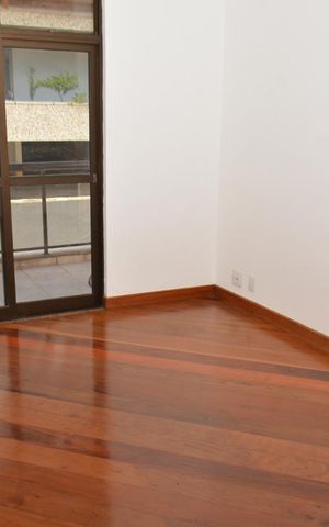Apartamento à venda com 129m², 4 quartos e 2 vagasQuarto com suite