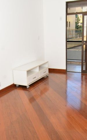 Apartamento à venda com 129m², 4 quartos e 2 vagasSala