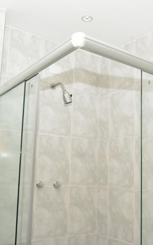 Apartamento à venda com 129m², 4 quartos e 2 vagasBanheiro da suite