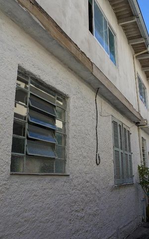 Casa à venda com 330m², 3 quartos e sem vagaLateral entrada quartos 1 andar
