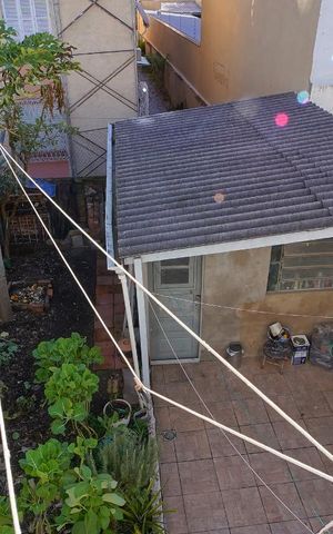 Casa à venda com 330m², 3 quartos e sem vagaPatio