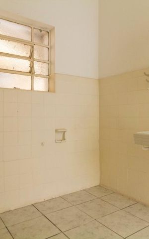 Casa à venda com 115m², 2 quartos e 4 vagasBanheiro