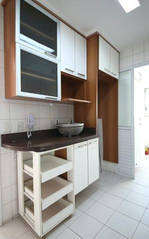 Apartamento para alugar com 92m², 2 quartos e 2 vagasCozinha 