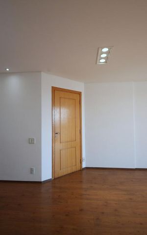 Apartamento para alugar com 92m², 2 quartos e 2 vagasSala