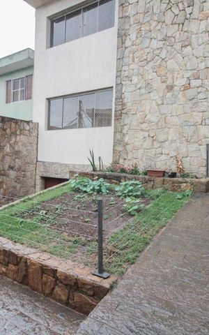 Casa à venda com 510m², 4 quartos e 7 vagasquintal entrada