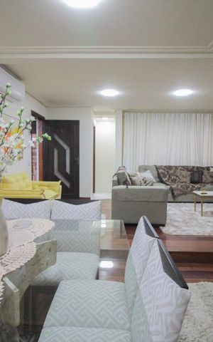 Casa à venda com 510m², 4 quartos e 7 vagassala