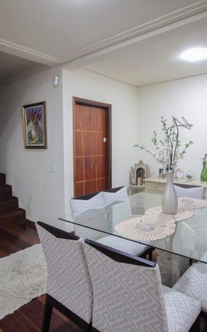 Casa à venda com 510m², 4 quartos e 7 vagassala