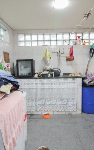 Casa à venda com 510m², 4 quartos e 7 vagasarea de serviço