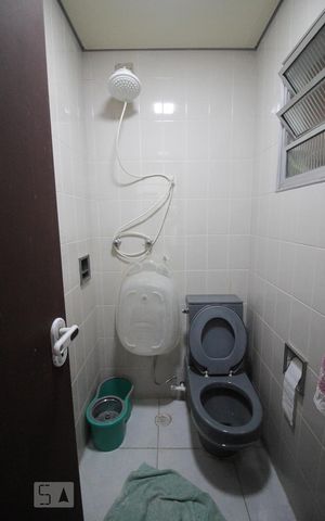 Casa à venda com 510m², 4 quartos e 7 vagasbanheiro de serviço