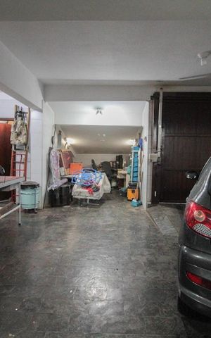 Casa à venda com 510m², 4 quartos e 7 vagasgaragem