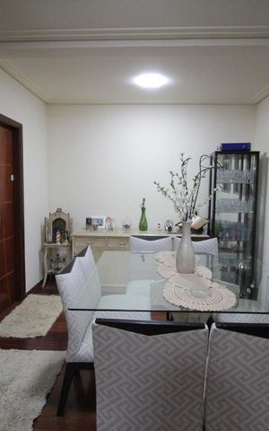 Casa à venda com 510m², 4 quartos e 7 vagassala