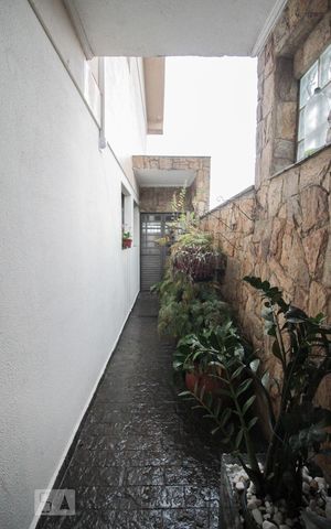 Casa à venda com 510m², 4 quartos e 7 vagasquintal lateral