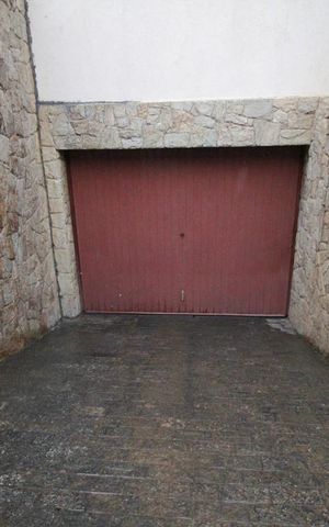 Casa à venda com 510m², 4 quartos e 7 vagasentrada garagem