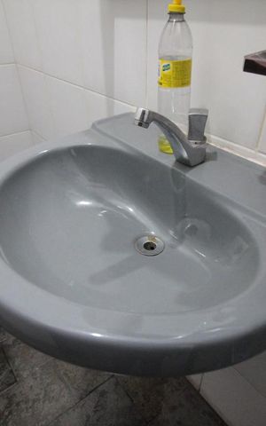 Casa à venda com 510m², 4 quartos e 7 vagasbanheiro salao de festas