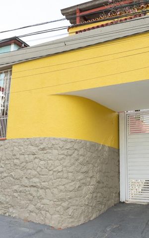 Casa para alugar com 392m², 6 quartos e 5 vagas Casa para alugar com 392m², 6 quartos e 5 vagasFachada