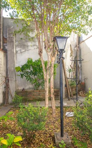 Casa à venda com 209m², 3 quartos e 2 vagas Casa à venda com 209m², 3 quartos e 2 vagasEdícula/Quintal
