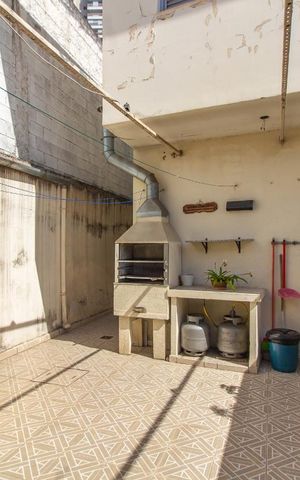 Casa à venda com 209m², 3 quartos e 2 vagas Casa à venda com 209m², 3 quartos e 2 vagasQuintal Churrasqueira