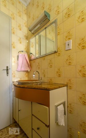 Casa à venda com 209m², 3 quartos e 2 vagas Casa à venda com 209m², 3 quartos e 2 vagasBanheiro Suíte Quarto 3