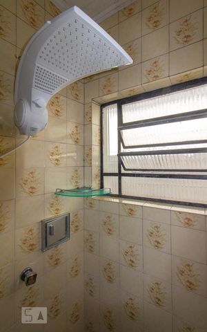 Casa à venda com 209m², 3 quartos e 2 vagas Casa à venda com 209m², 3 quartos e 2 vagasBanheiro Suíte Quarto 3