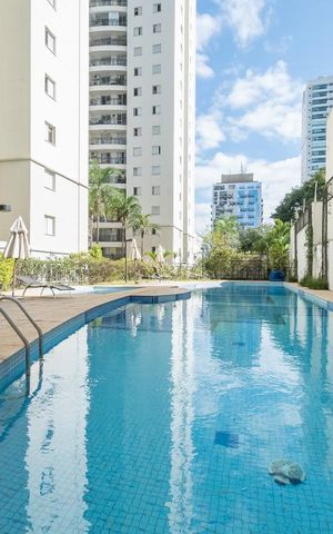 Apartamento à venda com 94m², 3 quartos e 2 vagas Apartamento à venda com 94m², 3 quartos e 2 vagasÁrea Comum - Piscina