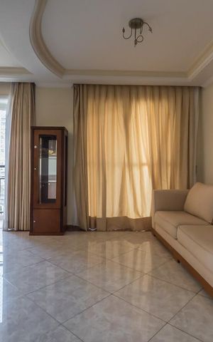 Apartamento à venda com 94m², 3 quartos e 2 vagas Apartamento à venda com 94m², 3 quartos e 2 vagasSala