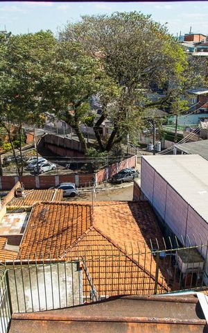 Casa à venda com 300m², 4 quartos e 2 vagas Casa à venda com 300m², 4 quartos e 2 vagasVista da suíte