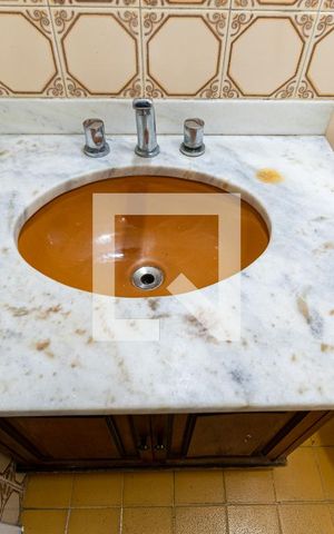 Apartamento à venda com 78m², 2 quartos e 1 vaga Apartamento à venda com 78m², 2 quartos e 1 vagaBanheiro
