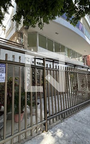 Apartamento à venda com 170m², 3 quartos e 2 vagasFachada e placa